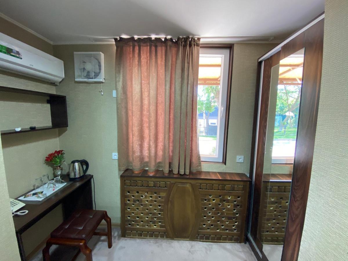 Budget Hotel And Hostel ทาชเคนต์ ภายนอก รูปภาพ
