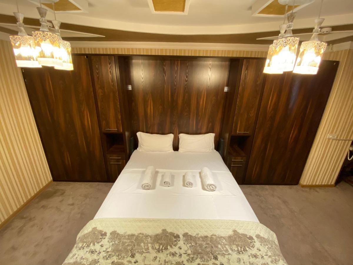 Budget Hotel And Hostel ทาชเคนต์ ภายนอก รูปภาพ