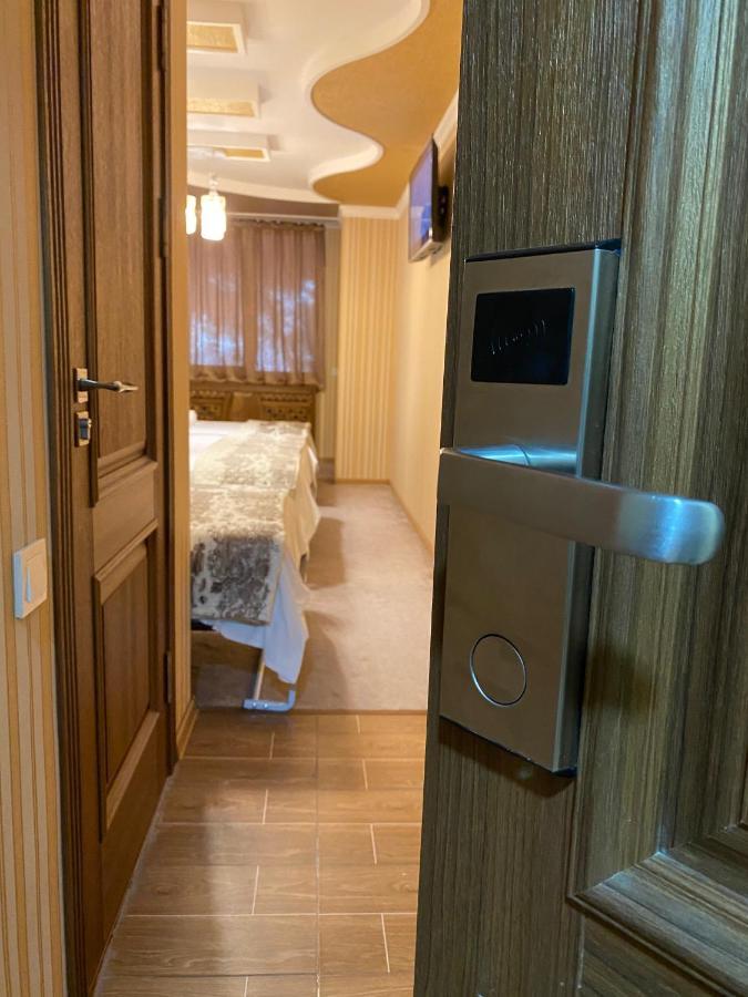 Budget Hotel And Hostel ทาชเคนต์ ภายนอก รูปภาพ